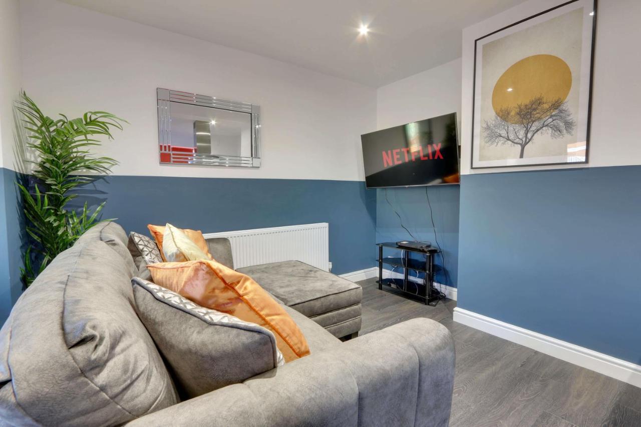 #Upmarket, Exceptional 4 Bed House, With Free Parking, Close To Amenities And Supermarkets Sheffield Exterior photo